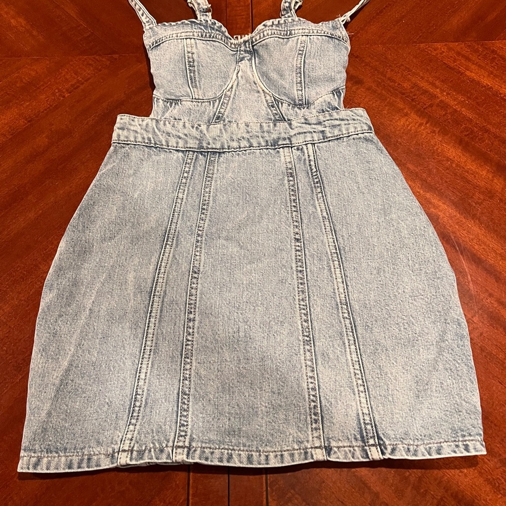 Women’s Pretty Little Thing Jean dress